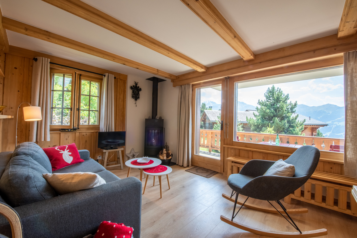 appartement-verseau-17-verbier-sejour-salon-vue-ensemble-01.jpg