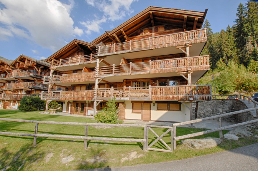 appartement-coprin-009-verbier-residence-facade-23.jpg