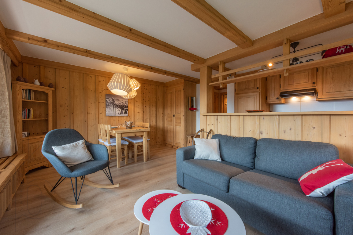 appartement-verseau-17-verbier-sejour-vue-coin-repas-03.jpg