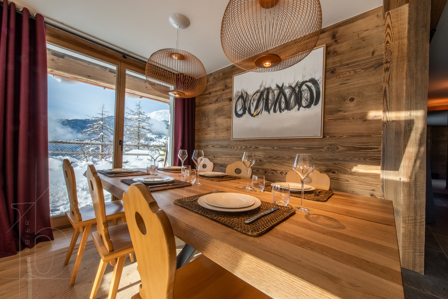 appartement-grand-cirque-verbier-salle-a-manger-vue-ensemble-09.jpg