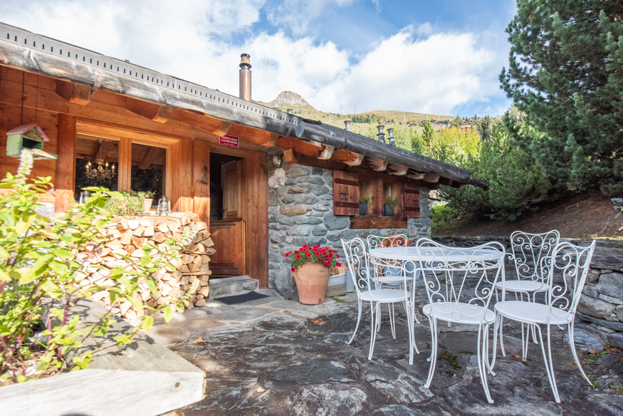 chalet-hookipa-verbier-espace-repas-exterieur-19.jpg