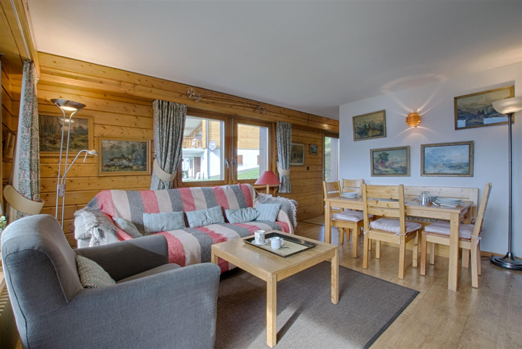 appartement-pelican-048-verbier-salon-convivial-04.jpg