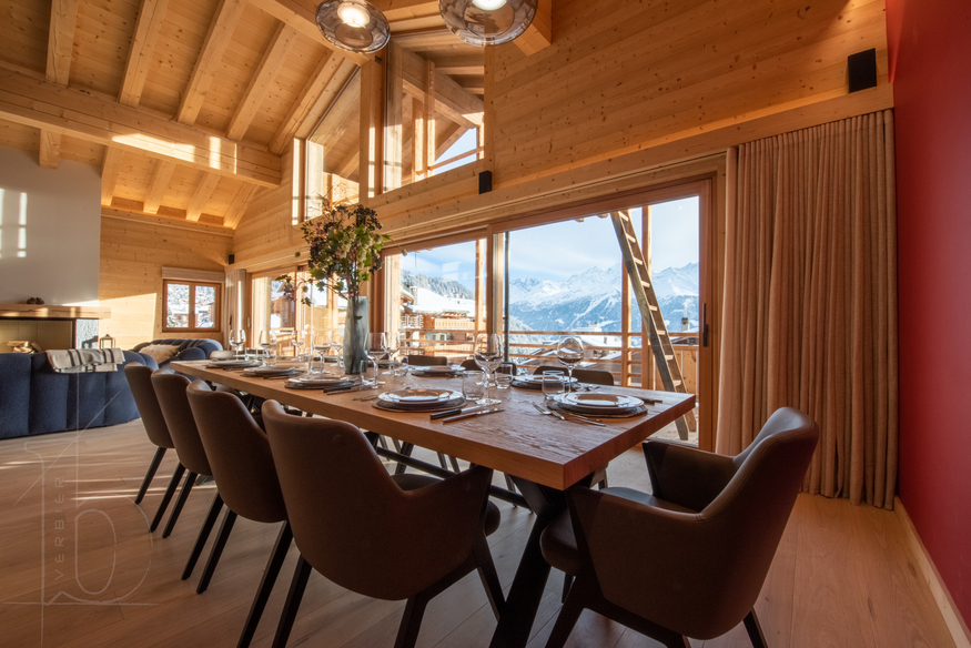 appartement-gran-paradiso-222-verbier-salle-a-manger-table-11.jpg