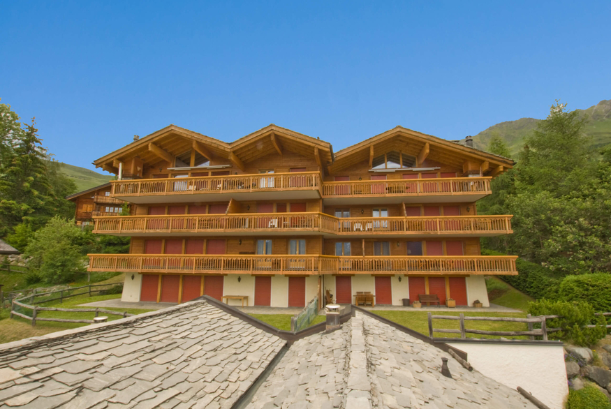 appartement-riant-mont-115-verbier-facade-residence-20.jpg