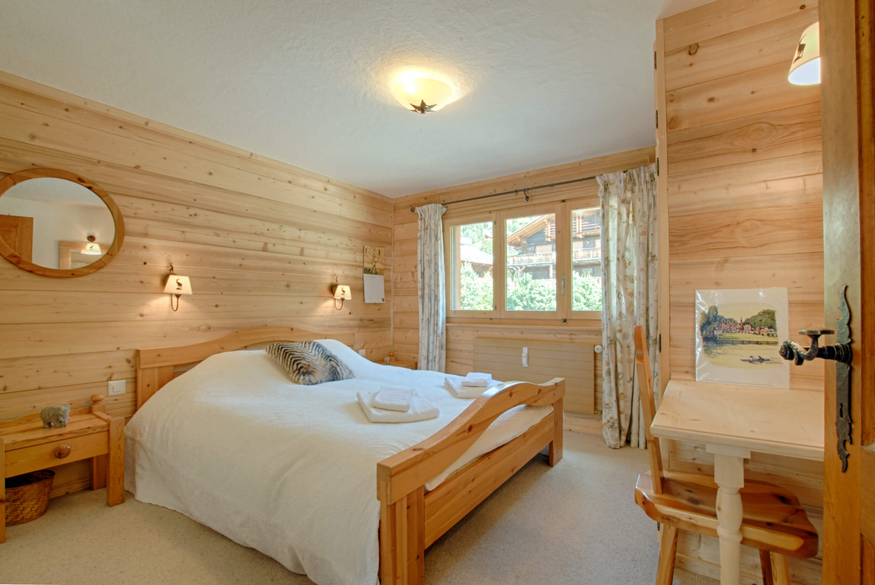 appartement-sologne-132-237-verbier-chambre-lit-double-09.jpg