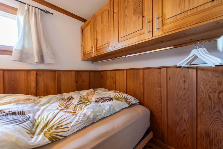 appartement-grande-journee-4-verbier-chambre-lit-simple-10.jpg