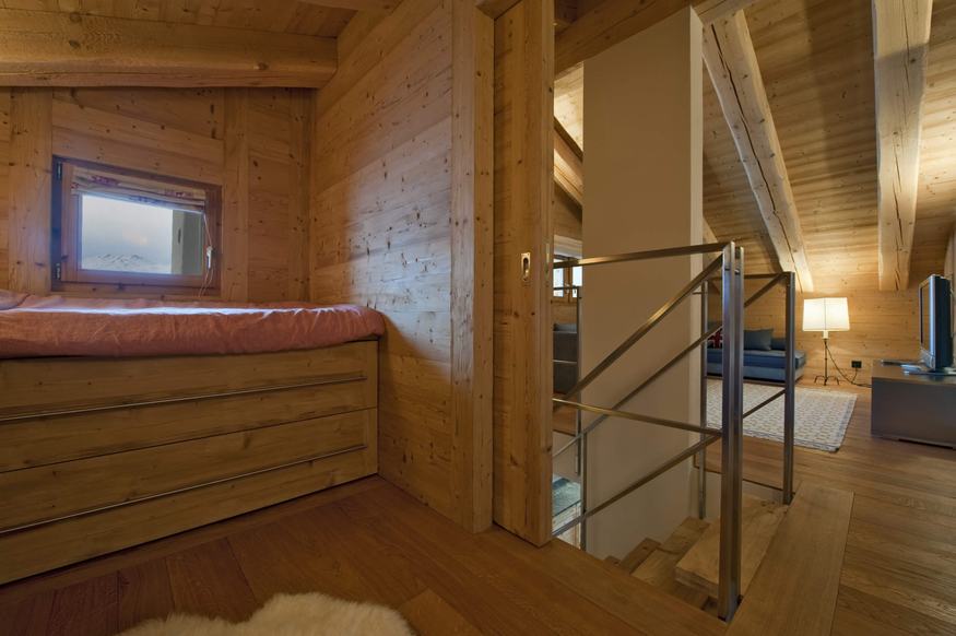 appartement-airview-203-verbier-palier-escalier-13.jpg