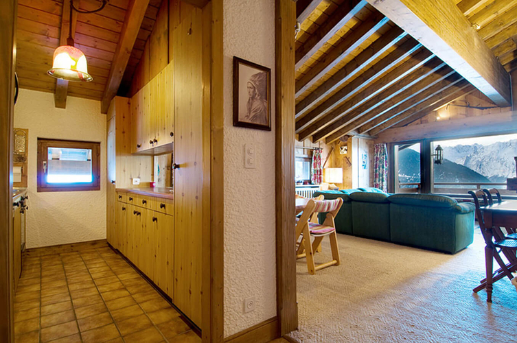 appartement-flaminia-432-verbier-entree-couloir-05.jpg