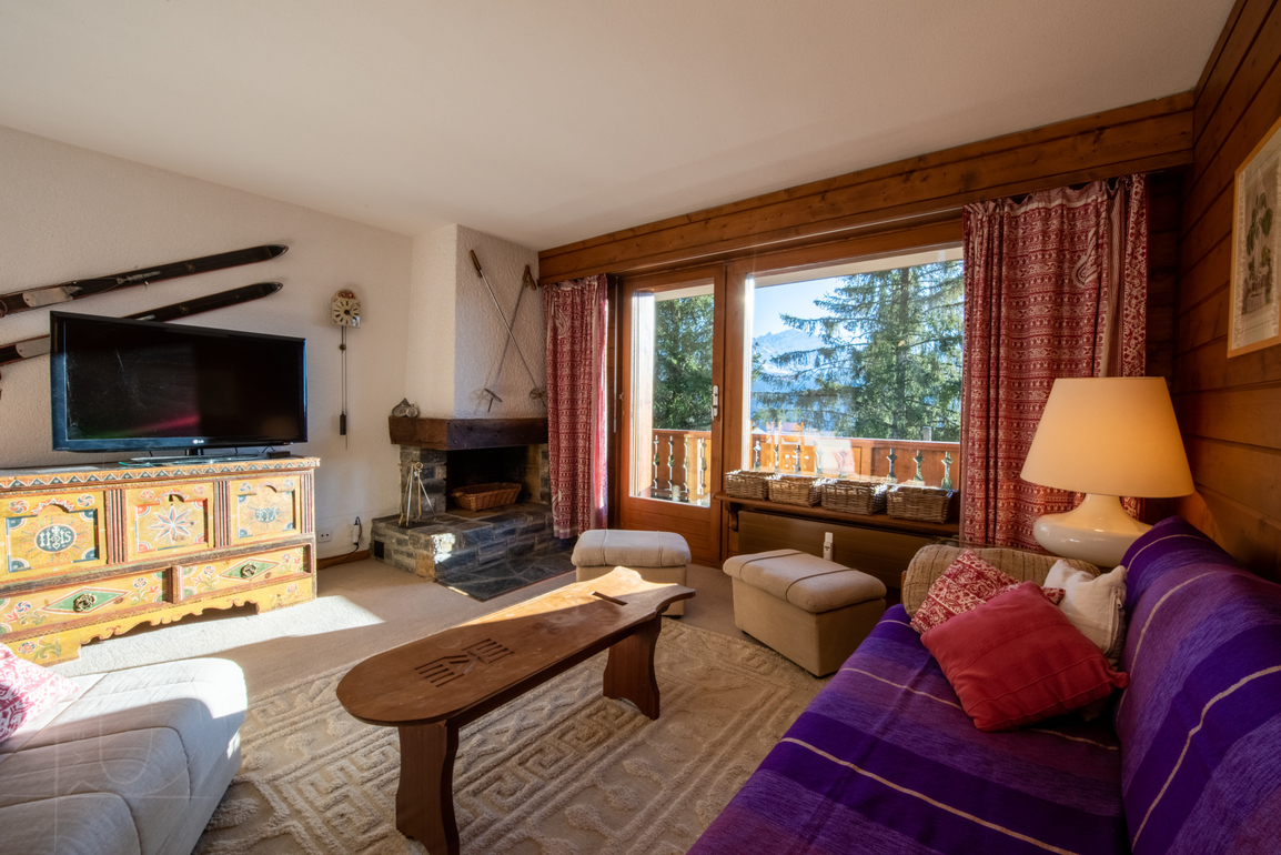 appartement-preles-120-verbier-salon-vue-ensemble-01.jpg