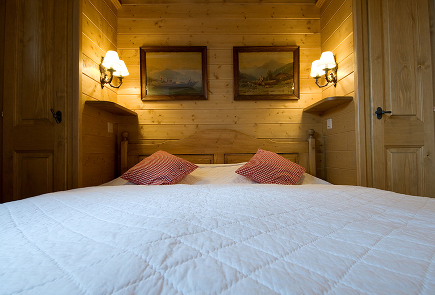 appartement-boissieres-027-verbier-chambre-lit-double-vue-2-08.jpg