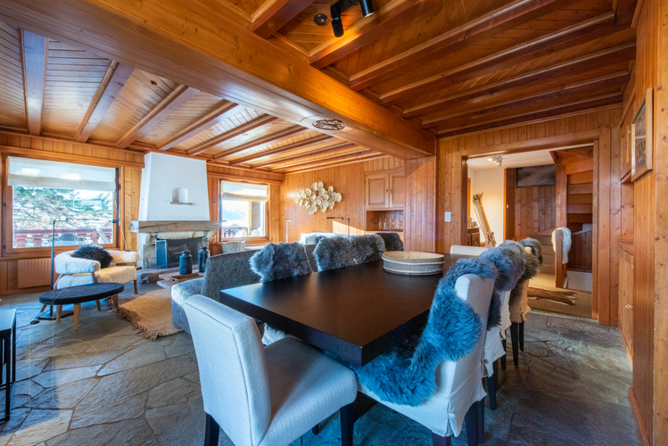 chalet-sunbeam-verbier-salle-a-manger-vue-sejour-05.jpg