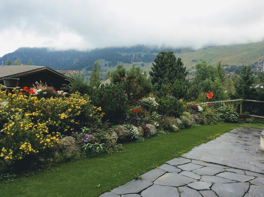appartement-crijibe-18-verbier-jardin-vue-ete-19.jpg