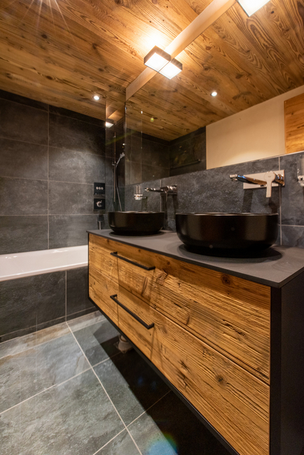 appartement-grand-cirque-verbier-salle-de-bain-vasque-detail-24.jpg
