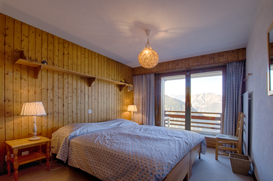 appartement-flaminia-221-verbier-chambre-lit-double-08.jpg