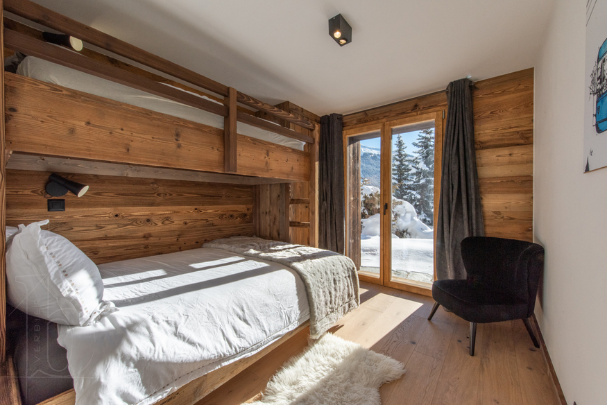 chalet-cortil-verbier-chambre-lit-double-vue-4-14.jpg