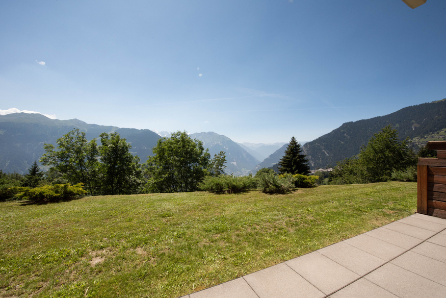 appartement-pelican-050-verbier-vue-jardin-12.jpg