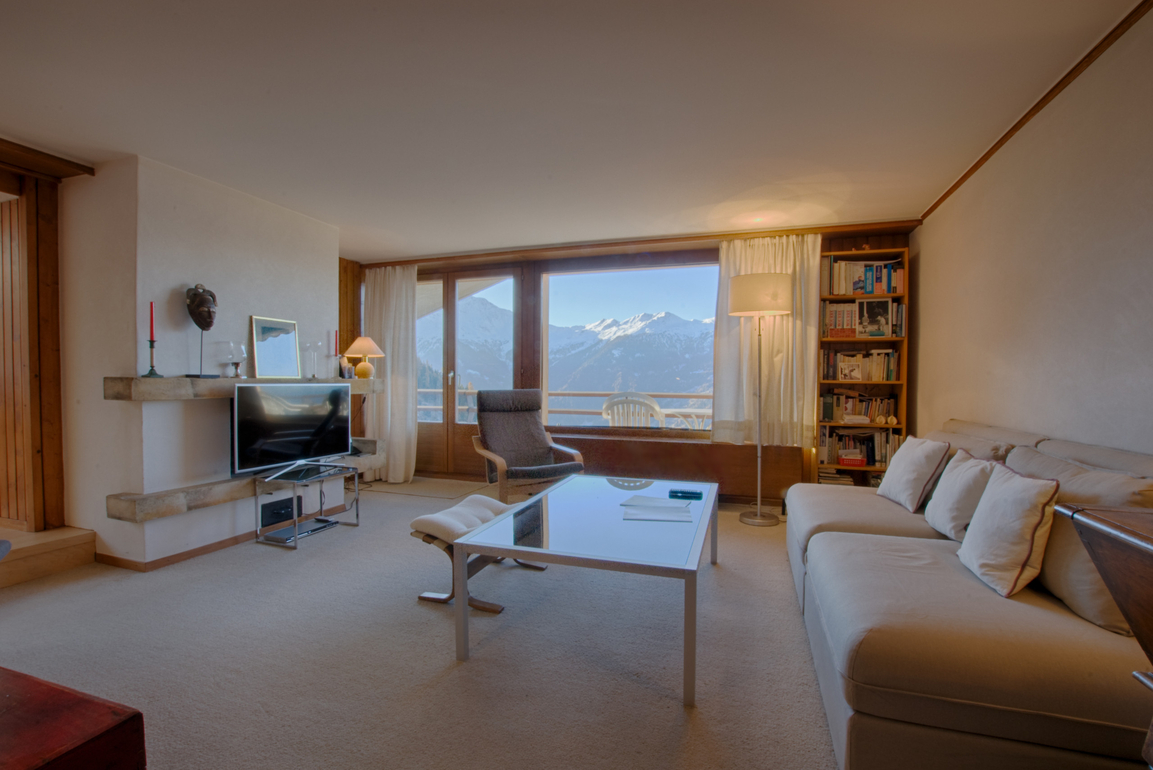 appartement-les-seracs-44-verbier-salon-lumineux-02.jpg