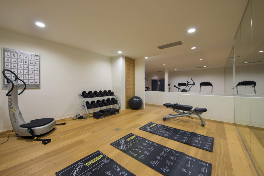 appartement-victoria-111-verbier-salle-de-sport-tapis-17.jpg