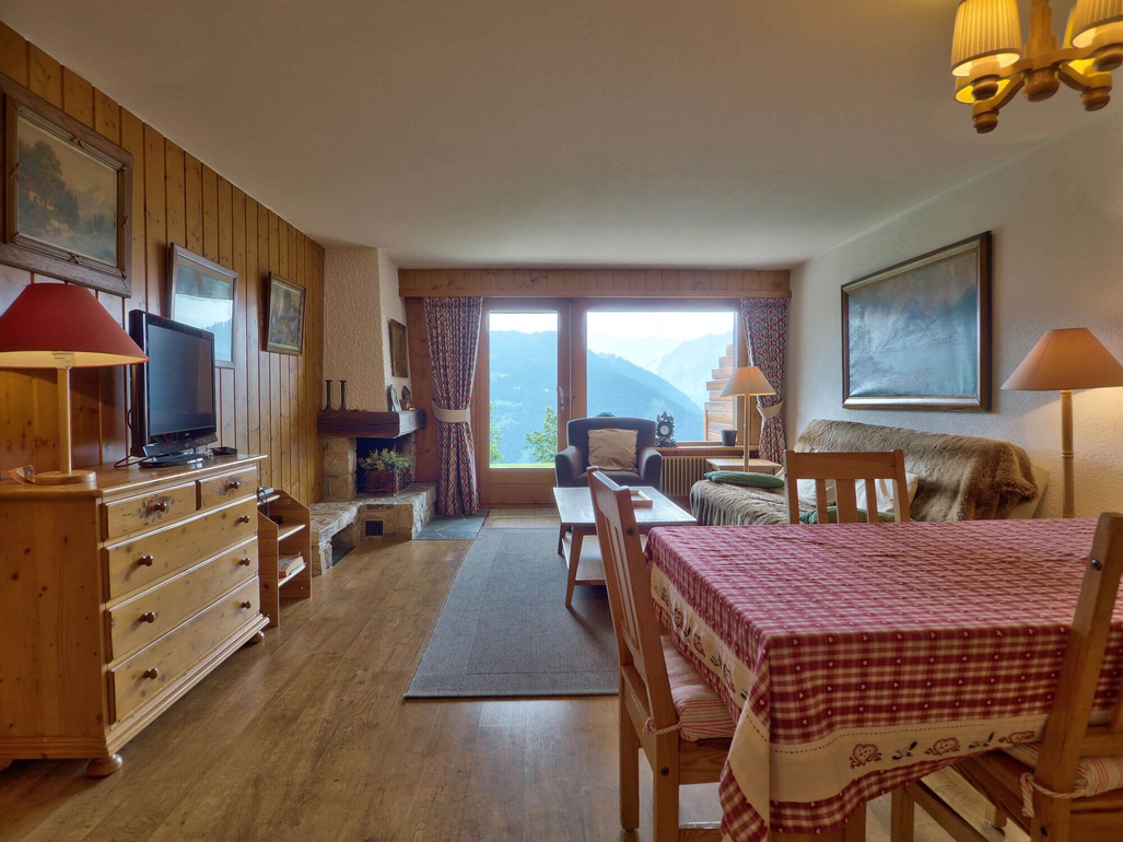 appartement-pelican-049-verbier-sejour-espace-repas-03.jpg
