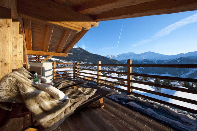 appartement-airview-203-verbier-terrasse-coin-detente-06.jpg