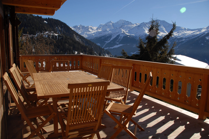 appartement-grand-verbiage-verbier-terrasse-table-exterieure-vue-11.jpg