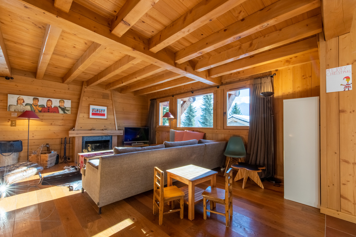 chalet-whymper-verbier-salon-espace-ouvert-03.jpg