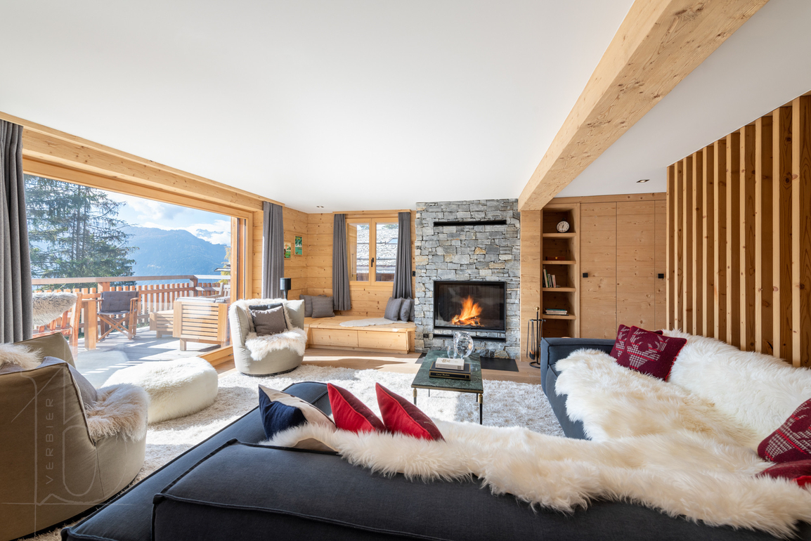 chalet-roselle-verbier-salon-vue-montagnes-01.jpg