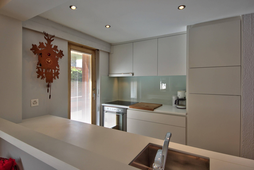 appartement-flaminia-012-verbier-cuisine-equipee-08.jpg