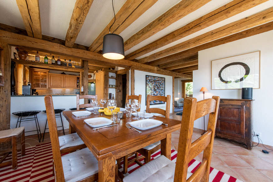 chalet-billabong-verbier-salle-a-manger-table-dressee-07.jpg