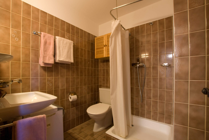 appartement-flaminia-221-verbier-salle-de-bain-baignoire-13.jpg