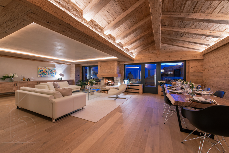 appartement-madelia-verbier-piece-a-vivre-soiree-05.jpg