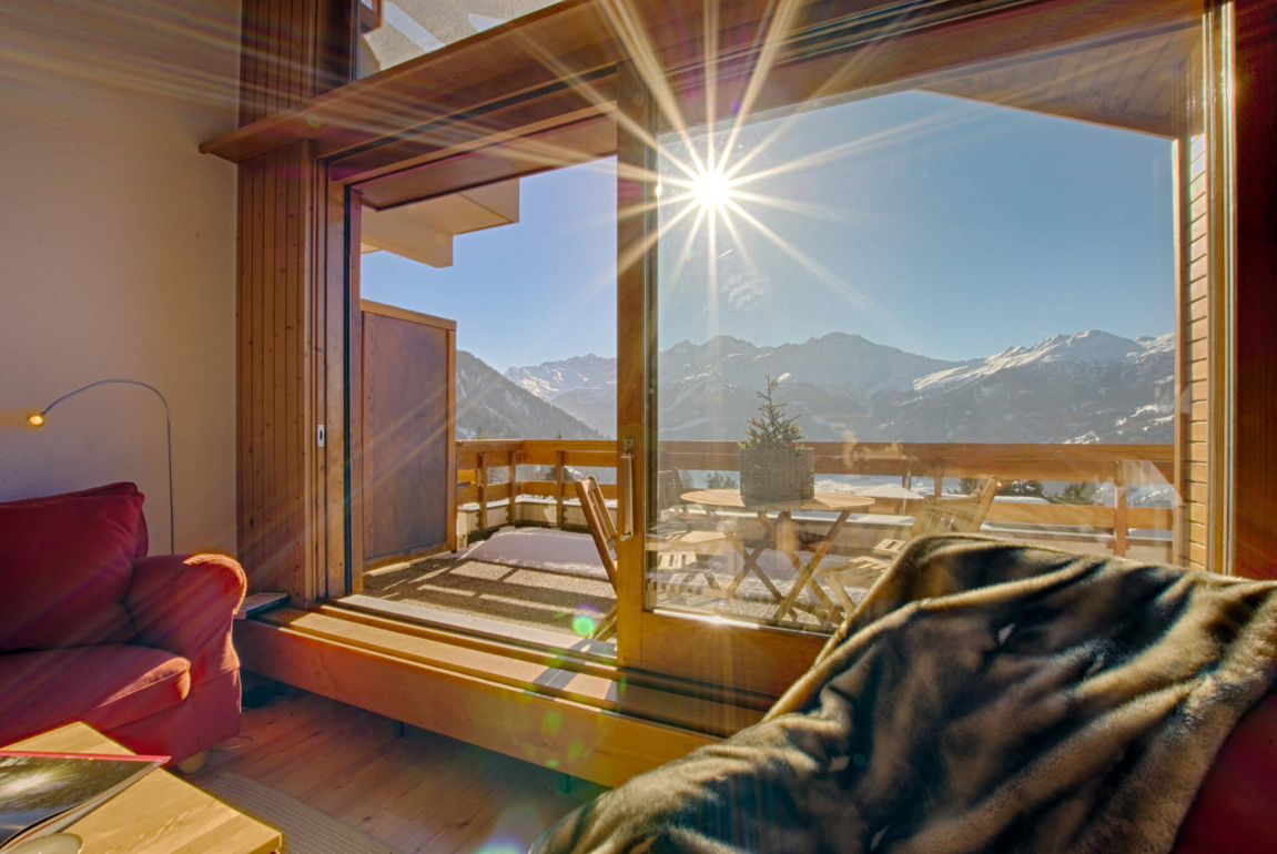 appartement-thalia-171-verbier-vue-soleil-balcon-02.jpg