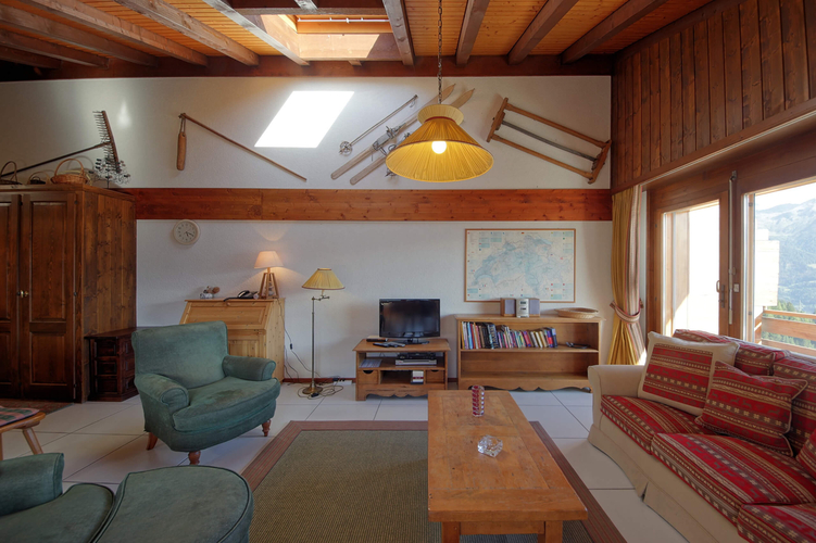 appartement-mondzeu-c271-verbier-salon-cosy-05.jpg