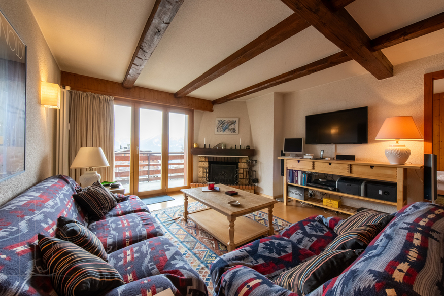 appartement-boucanier-103-verbier-coin-salon-television-10.jpg