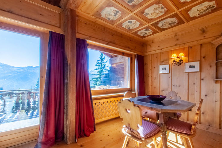 appartement-praz-torrent-212-verbier-salle-a-manger-vue-05.jpg