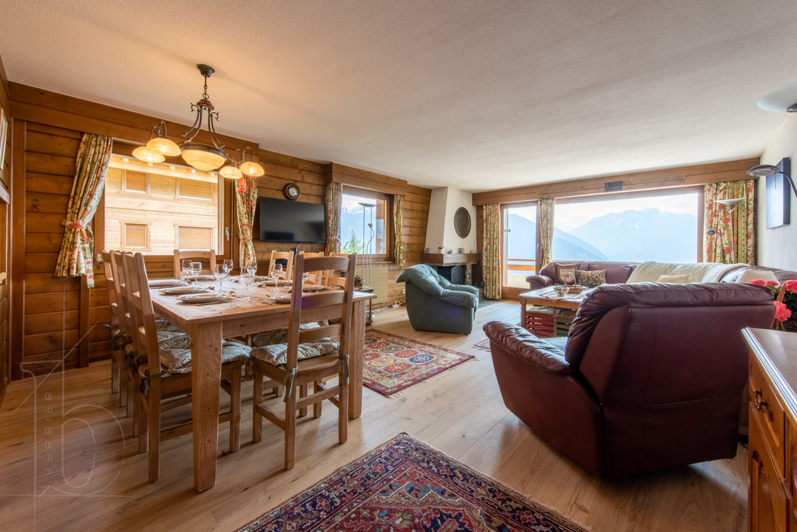 appartement-flaminia-223-224-verbier-salon-coin-repas-02.jpg