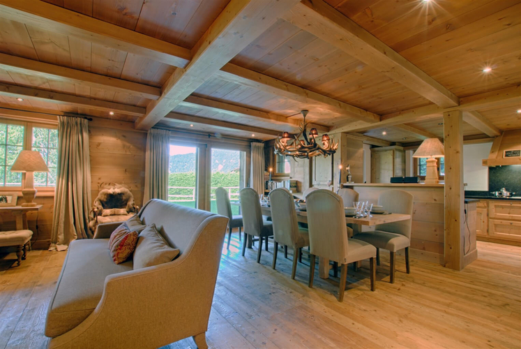appartement-coprin-009-verbier-salle-a-manger-vue-ensemble-04.jpg