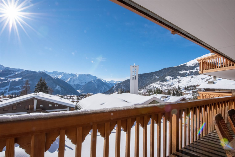appartement-riant-mont-115-verbier-vue-balcon-neige-05.jpg
