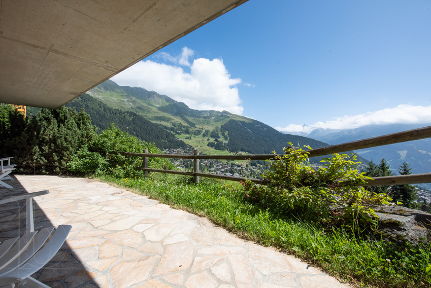 chalet-billabong-verbier-terrasse-vue-verdure-17.jpg