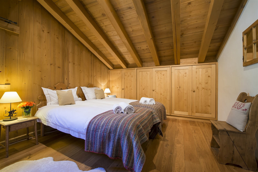 chalet-5-roses-verbier-chambre-mezzanine-26.jpg