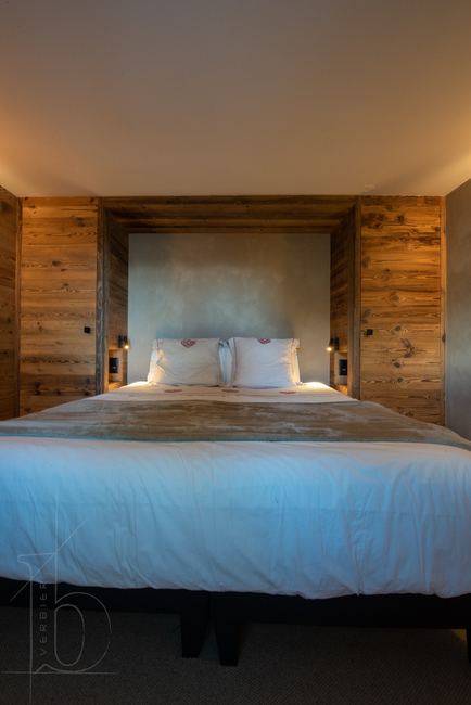 appartement-grand-cirque-verbier-chambre-double-tete-de-lit-22.jpg