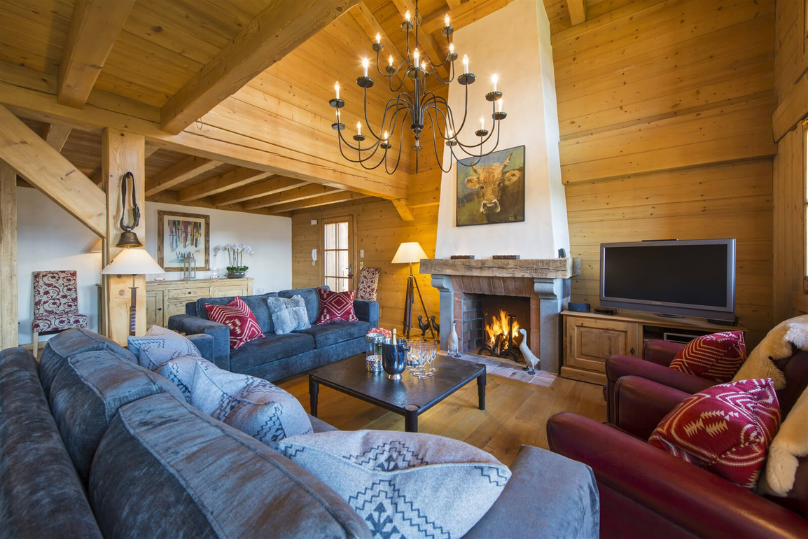chalet-5-roses-verbier-salon-cheminee-01.jpg